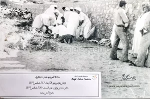 مراسيم الدفن - جنازة مفدي زكرياء بمسقط رأسه بآت يسجن في مقبرة آت بامحمد.